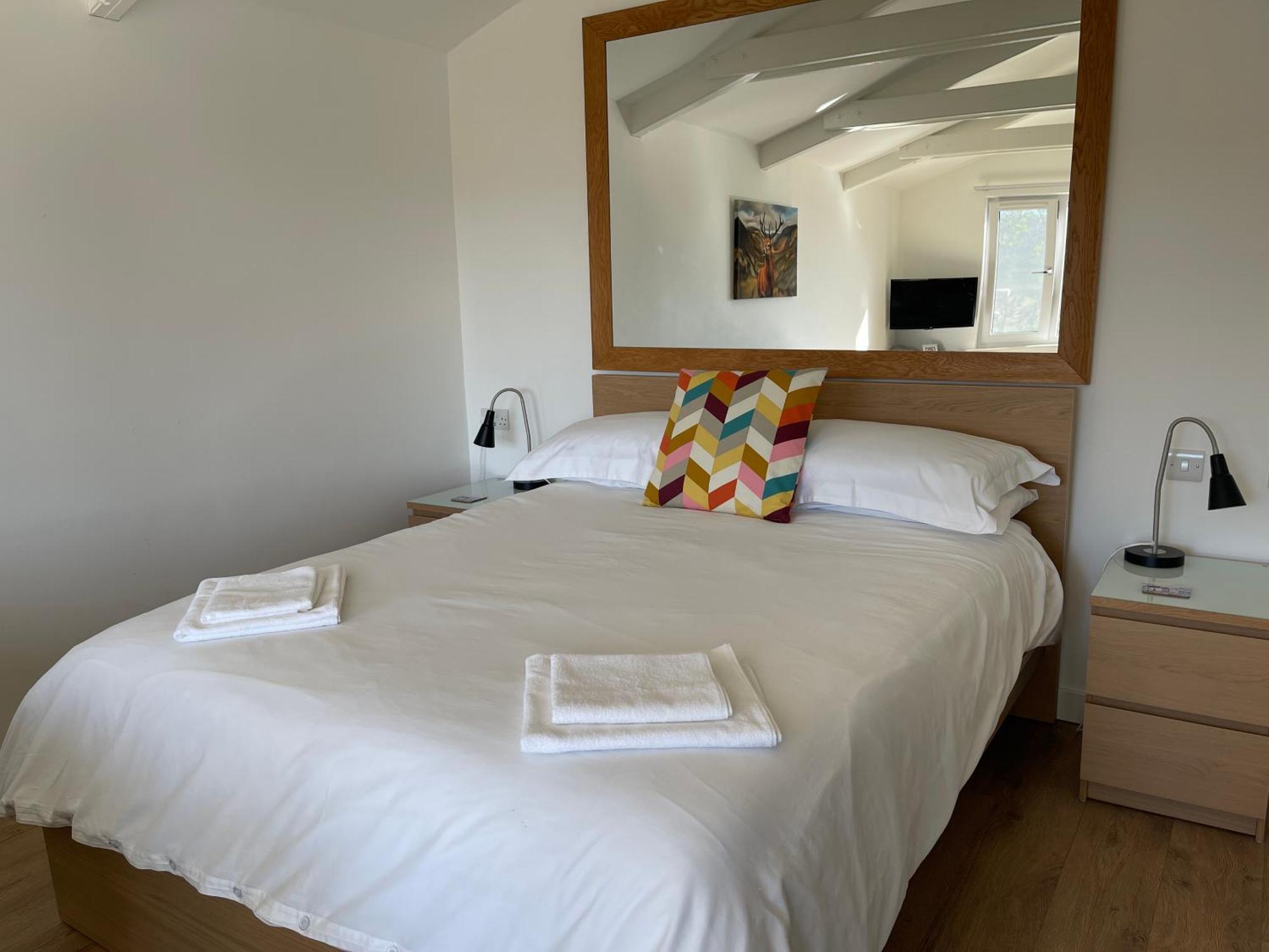 Spacious Lodge With King Sized Bed Inveraray Eksteriør billede